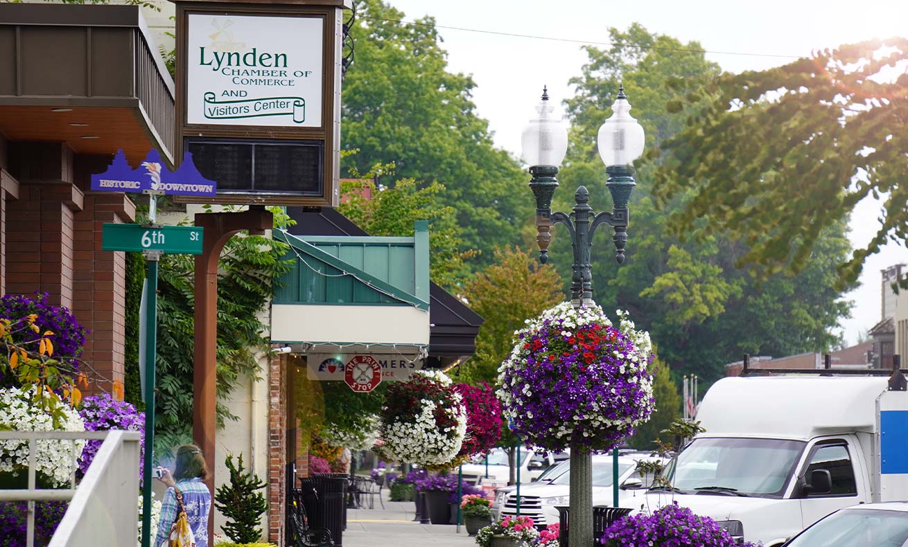 A photo of downtown Lynden, with the Chamber of Commerce sign visible.