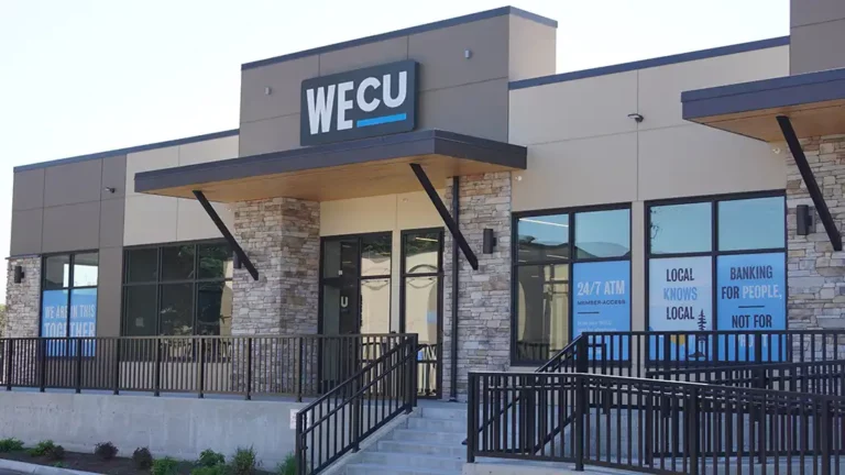 WECU Mount Vernon location building